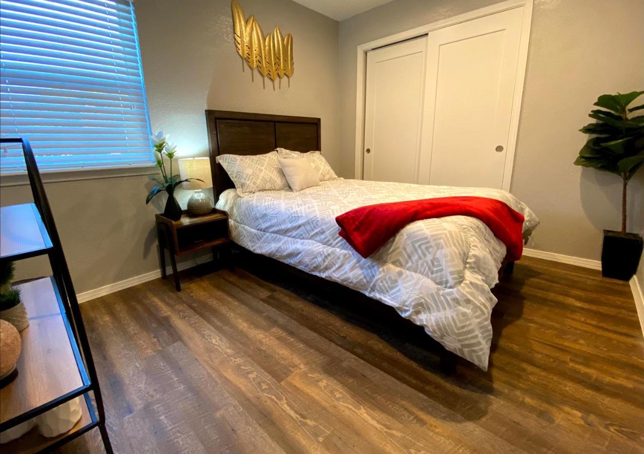 Evie'S Campus-Close 2 Bedroom Luxury Oklahoma City Exterior photo